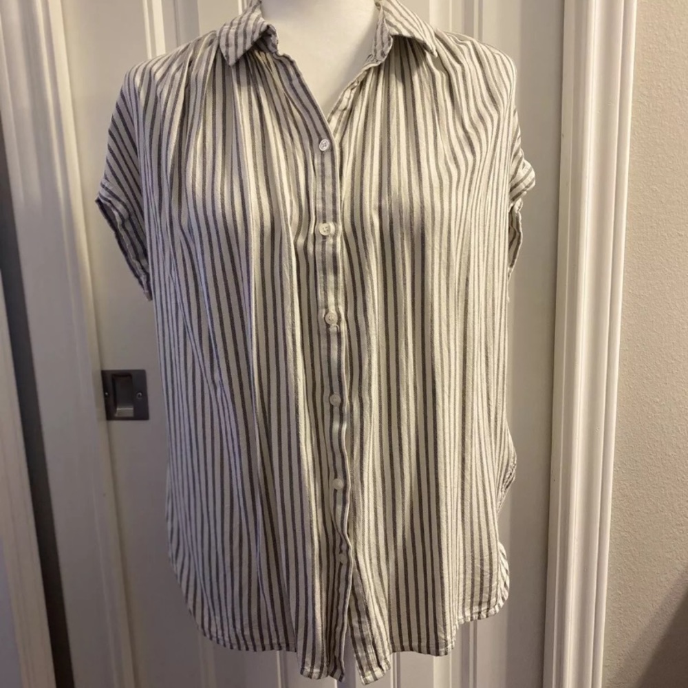 Dillard’s A Loves A Button Down Striped Top